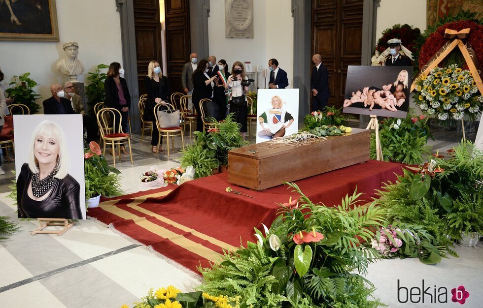 Capilla ardiente de Raffaella Carrà en Roma