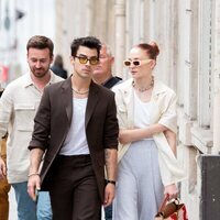 Sophie Turner y Joe Jonas paseando por París