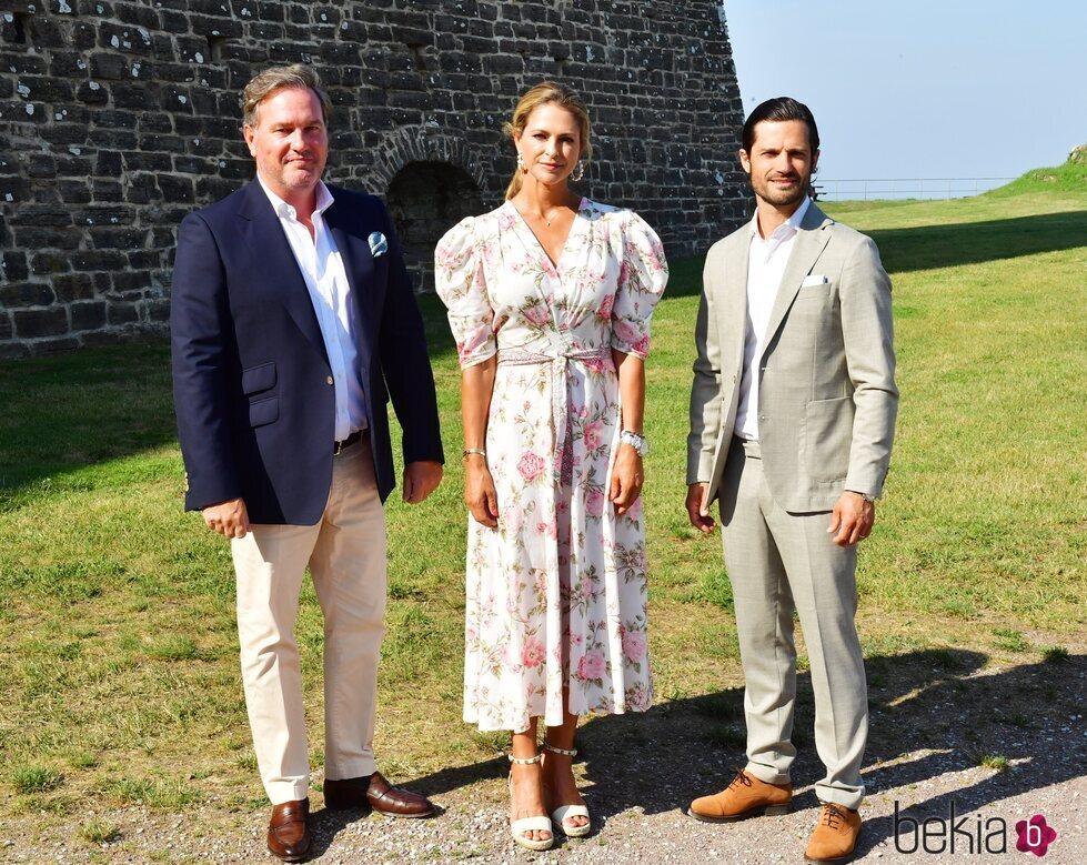 Chris O'neill, Magdalena de Suecia y Carlos Felipe de Suecia en el cumpleaños de la Princesa Victoria