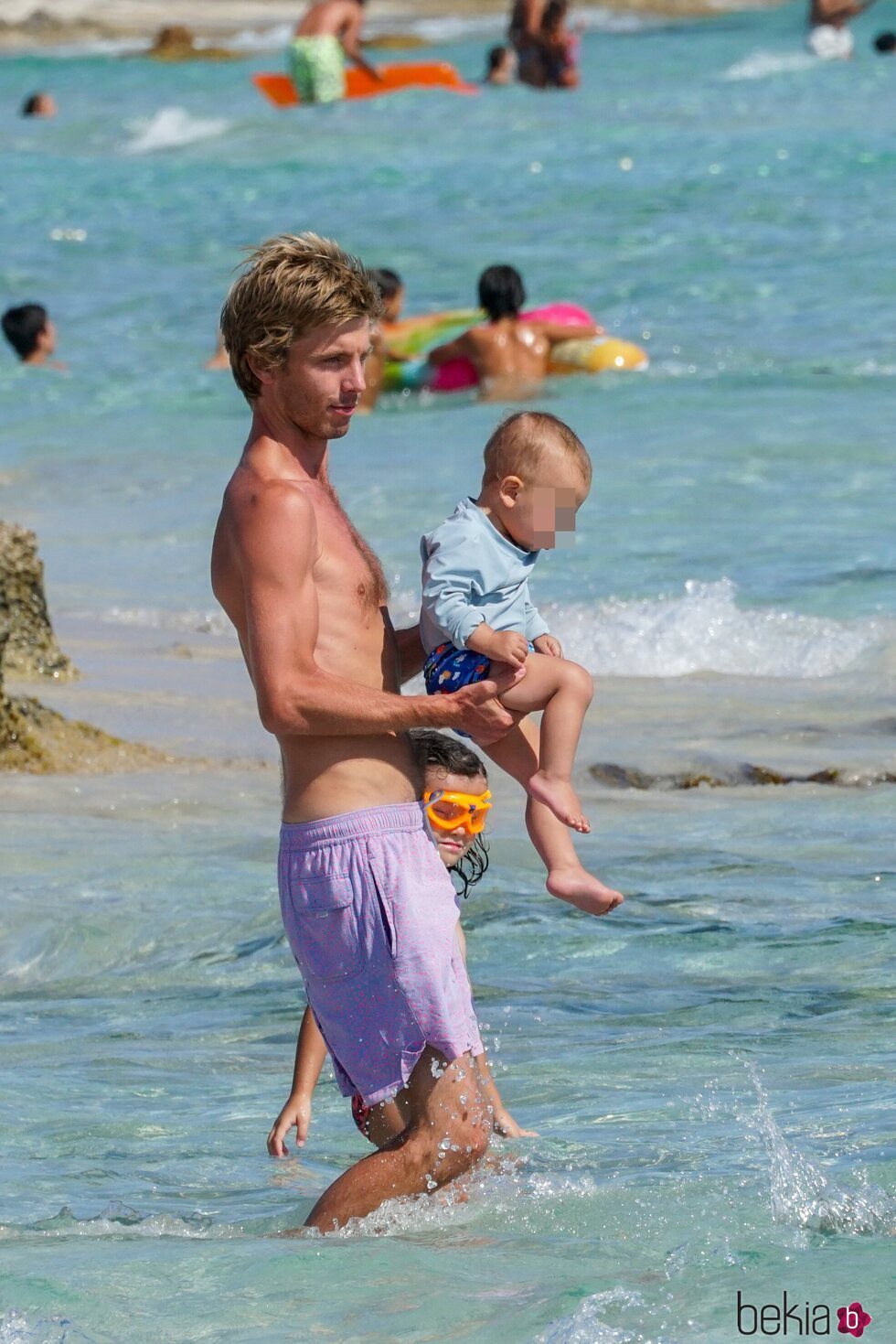 Christian de Hannover con su hijo Nicolás de Hannover en Formentera