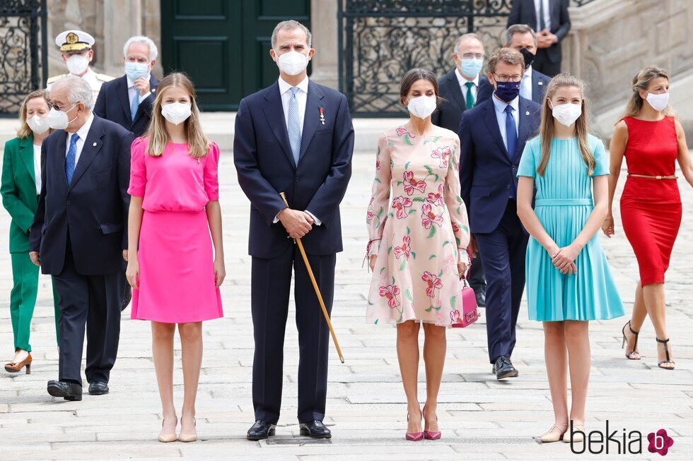 Los Reyes Felipe y Letizia con la Princesa Leonor y la Infanta Sofía en la Ofrenda al Apóstol