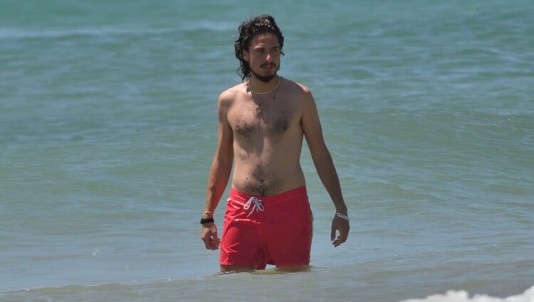 Kiki Morente disfrutando de las playas de Cádiz