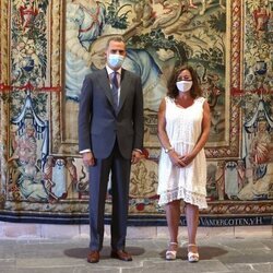 El Rey Felipe y Francina Armengol en la audiencia a las autoridades de Baleares