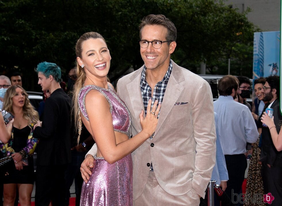 Ryan Reynolds y Blake Lively en la alfombra roja de 'Free Guy'