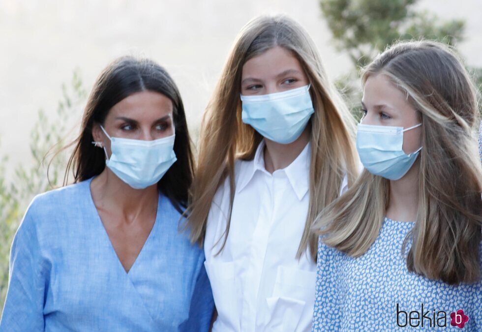 La Reina Letizia, la Princesa Leonor y la Infanta Sofía en la Serra de Tramuntana