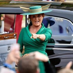 Sarah Ferguson, muy divertida en la boda de Eugenia de York y Jack Brooksbank