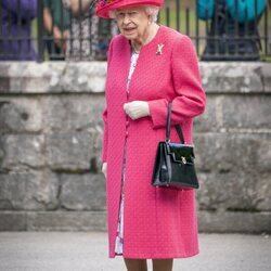 La Reina Isabel en su recibimiento oficial en Balmoral