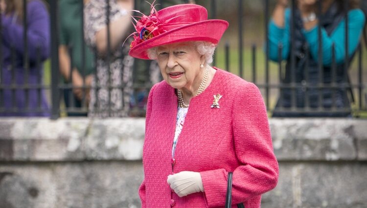 La Reina Isabel en su recibimiento oficial en Balmoral