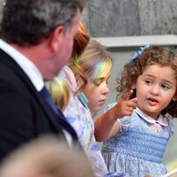 Adrienne de Suecia junto a Leonor de Suecia en el bautizo de Julian de Suecia