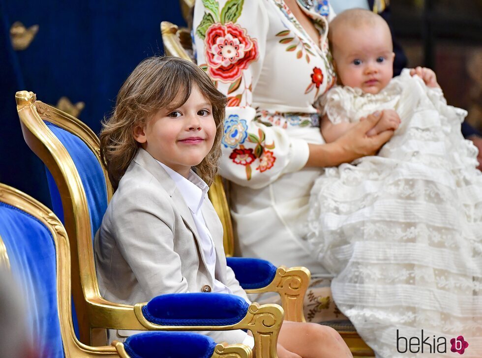 Alejandro de Suecia y Julian de Suecia en el bautizo de Julian de Suecia