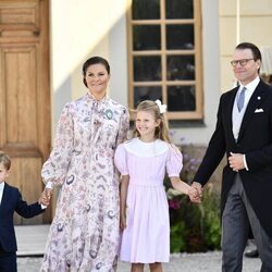 Victoria y Daniel de Suecia, Estela y Oscar de Suecia en el bautizo de Julian de Suecia