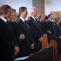 La Reina Sofía y Carolina de Mónaco, Guillermo y Sibilla de Luxemburgo en el funeral de Marie de Liechenstein