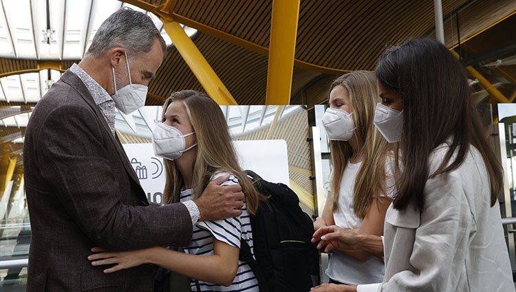 Los Reyes Felipe y Letizia se despiden de la Princesa Leonor antes de irse a Gales