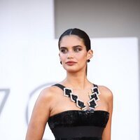 Sara Sampaio en la premiere de 'Madres paralelas' en el Festival de Venecia 2021