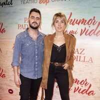 Andrea Guash y Rosco en el estreno de la obra de teatro 'El humor de mi vida'