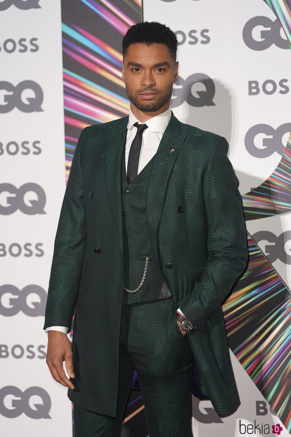 Regé-Jean Page en los premios GQ Hombre del Año 2021