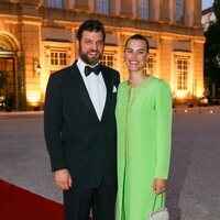 Casimir zu Sayn-Wittgenstein y Alana Bunte en la boda de María Anunciata de Liechtenstein y Emanuele Musini