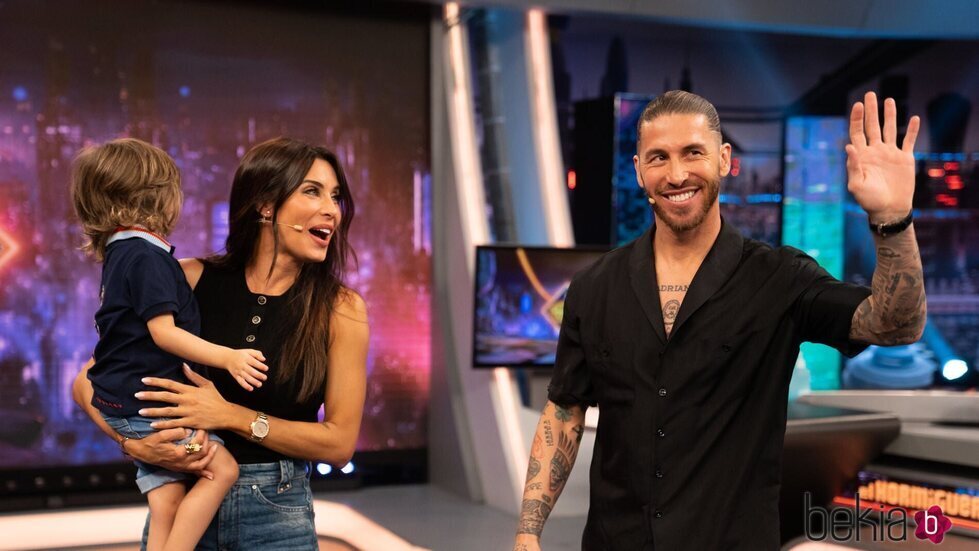 Pilar Rubio y Sergio Ramos con su hijo Alejandro en 'El Hormiguero'