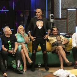 Emmy Russ, Chimo Bayo, Lucía Pariente, Luis Rollán, Edmundo Arrocet y Julen durante la primera gala ...