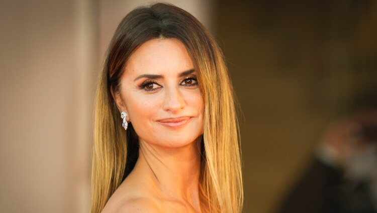 Primer plano de Penélope Cruz en la ceremonia de clausura del Festival de Venecia 2021