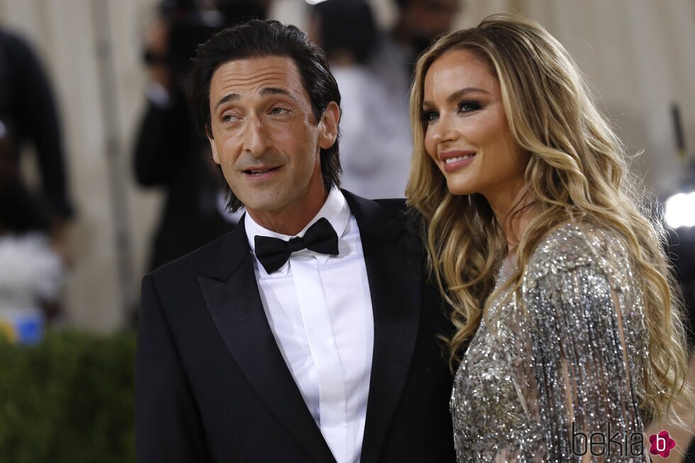 Adrien Brody y Georgina Chapman juntos en la MET Gala 2021