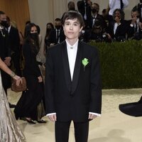 Elliot Page en la MET Gala 2021