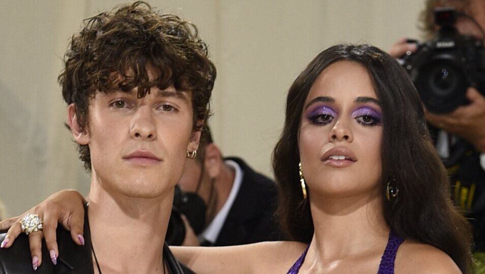 Shawn Mendes y Camila Cabello en la MET Gala 2021