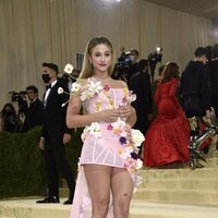 Lili Reinhart en la MET Gala 2021