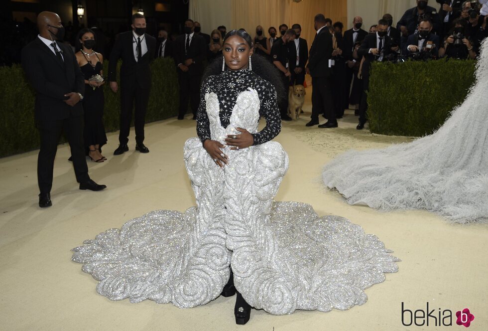 Simone Biles en la MET Gala 2021