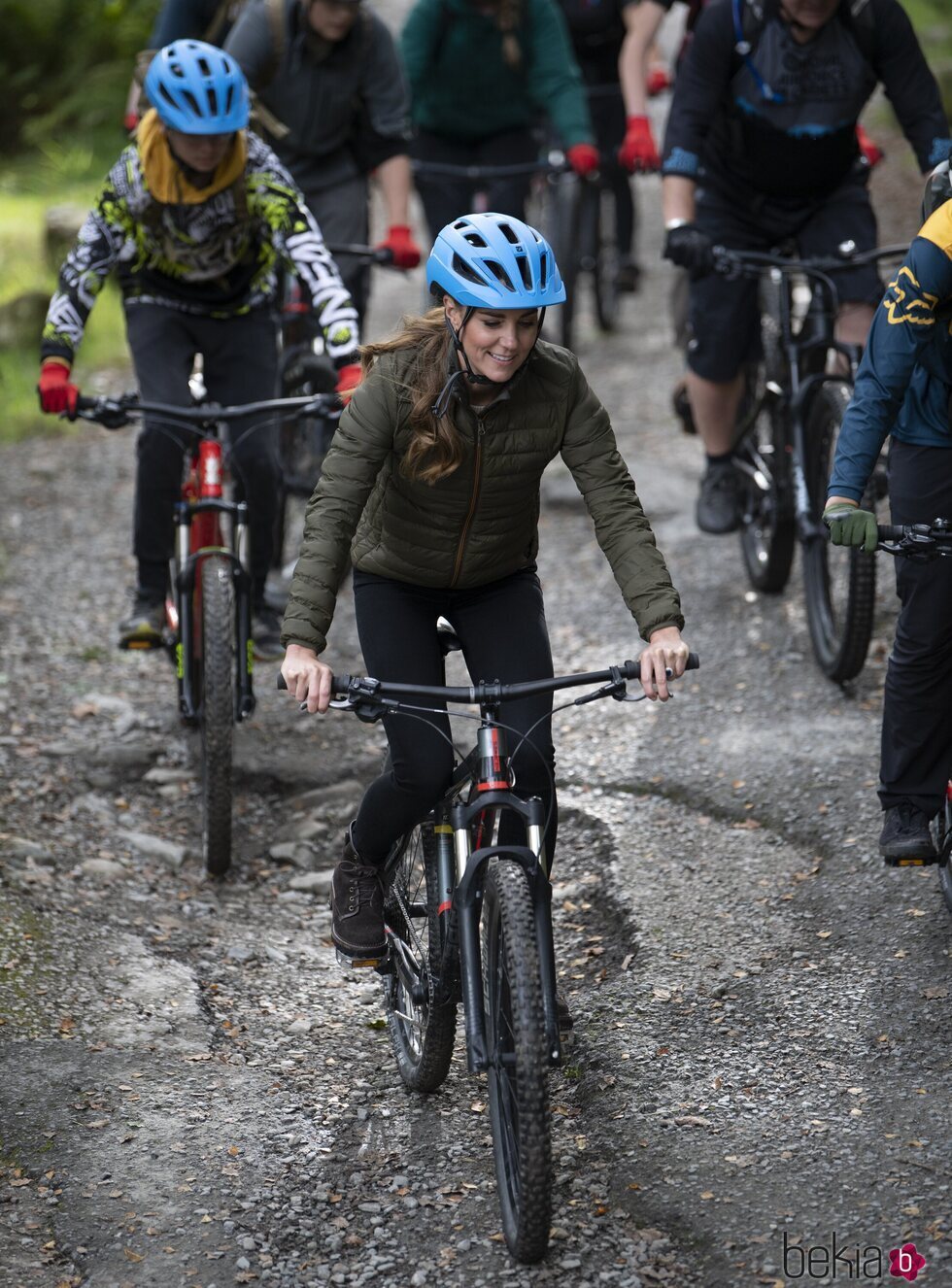 Kate Middleton en bicicleta en su visita al RAF Air Cadets' Windermere Adventure Training Centre de Cumbria