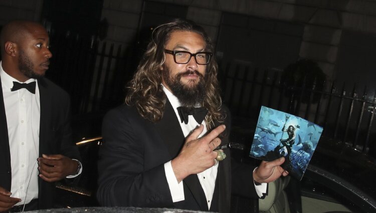 Jason Momoa en la fiesta por el estreno de 'Sin tiempo para morir'