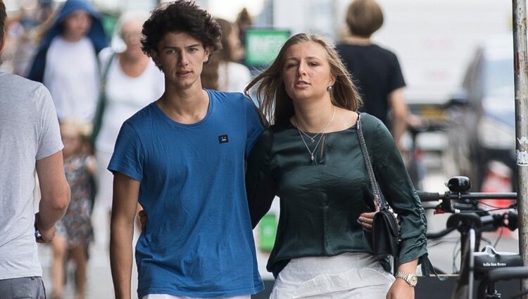 Nicolás de Dinamarca y Benedikte Thoustrup paseando por Copenhague