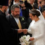 Jorge Romanov y Rebecca Bettarini intercambiando los anillos en su boda