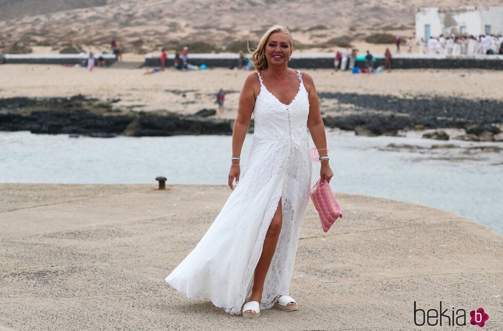 Belén Esteban en la boda de Anabel Pantoja y Omar Sánchez