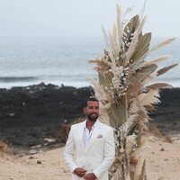 Omar Sánchez esperando a Anabel Pantoja el día de su boda