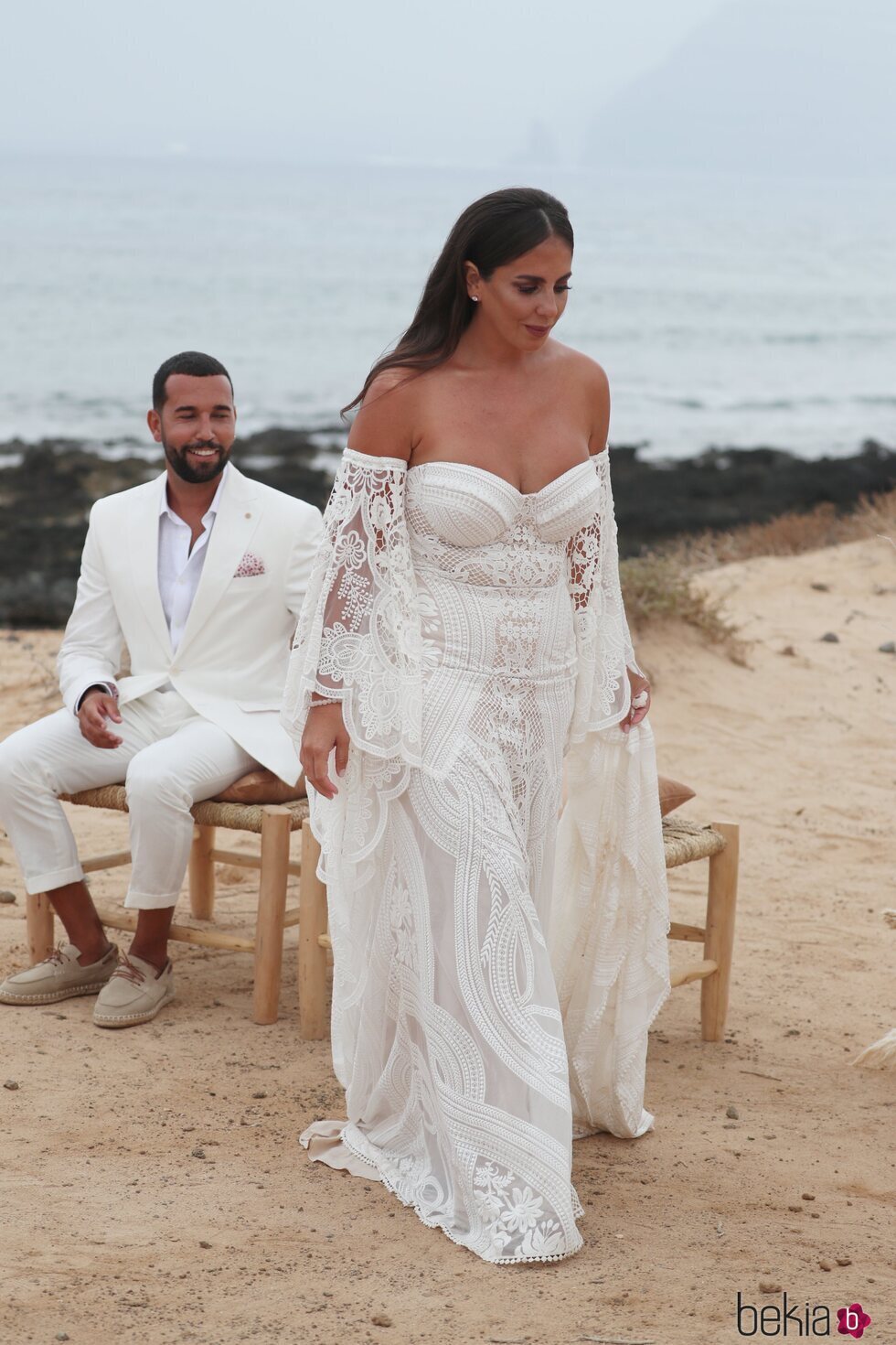 Anabel Pantoja, emocionada el día de su boda