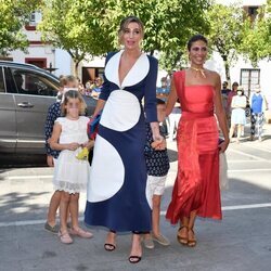 Eugenia Osborne y Ana Cristina Portillo en la boda de Claudia Osborne