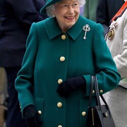 La Reina Isabel en la sesión inaugural del Parlamento en Escocia