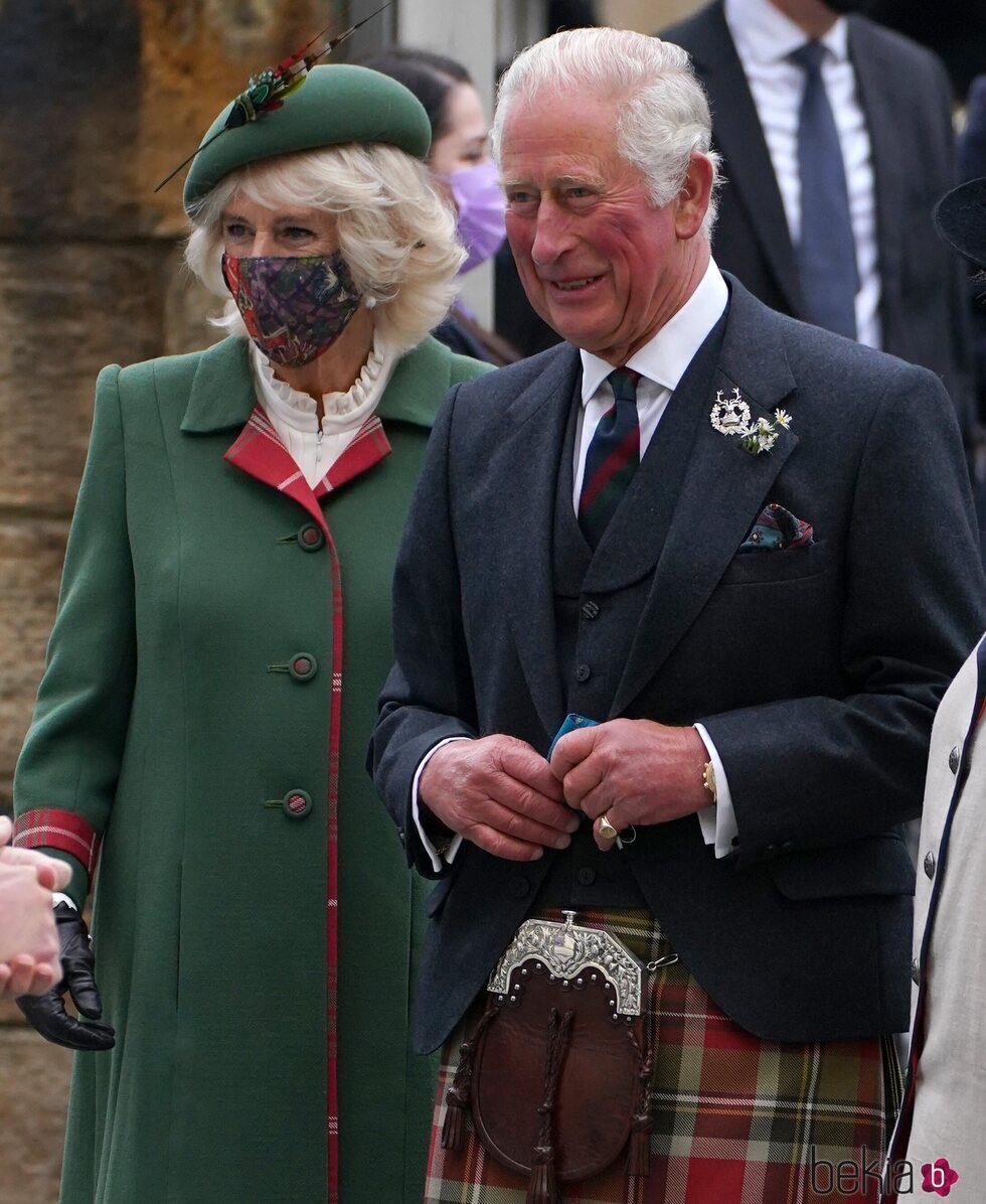 El Príncipe Carlos y Camilla Parker en la sesión inaugural del Parlamento de Escocia