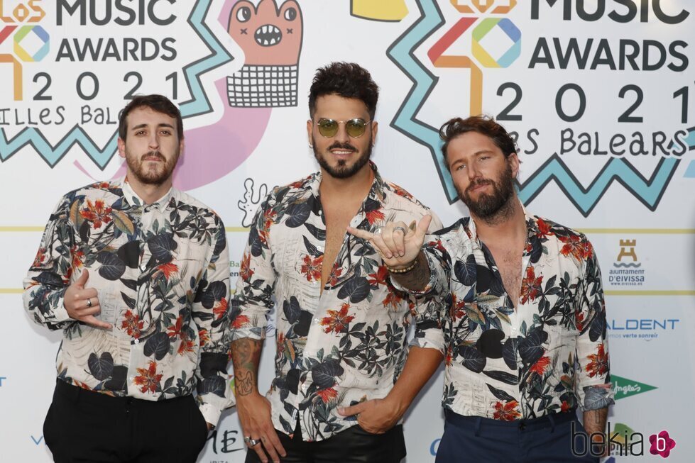 El grupo Bombai en la cena de nominados de Los 40 Music Awards 2021