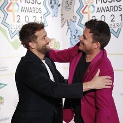 Pablo Alborán y Dani Martín en la cena de nominados de Los 40 Music Awards 2021