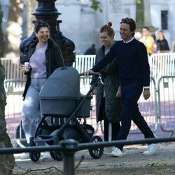 Beatriz de York y Edoardo Mapelli Mozzi paseando por primera vez con su hija Sienna por Londres