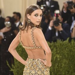 Emma Chamberlain a su llegada a la MET Gala 2021