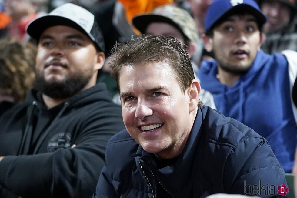 Tom Cruise en un partido de béisbol con su hijo Connor Cruise