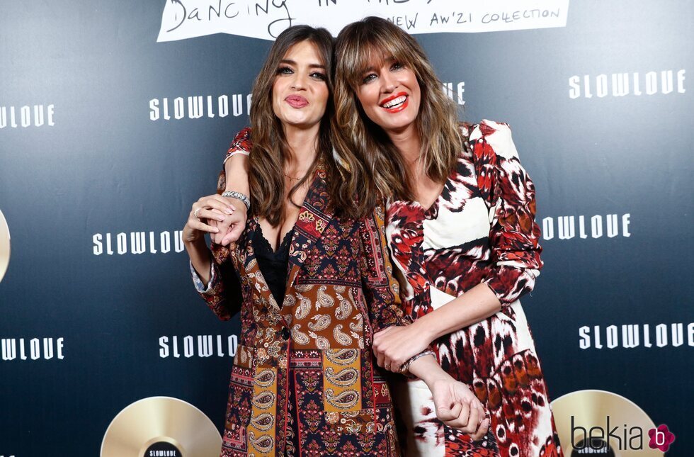 Sara Carbonero e Isabel Jiménez, cómplices en el evento Slowlove