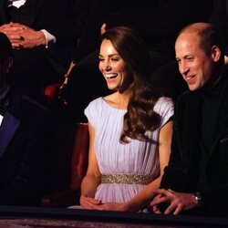 El Príncipe Guillermo y Kate Middleton con Jason Knauf en los Premios Earthshot 2021