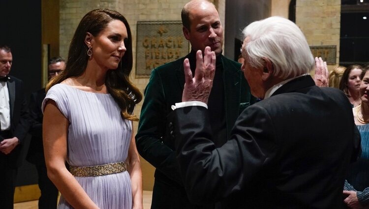 El Príncipe Guillermo y Kate Middleton con David Attenborough en los Premios Earthshot 2021