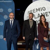 Curro Cañete y Dolores Redondo en el Premio Planeta 2021