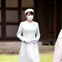 Mako de Japón en su visita a los Tres Santuarios del Palacio Imperial de Tokyo