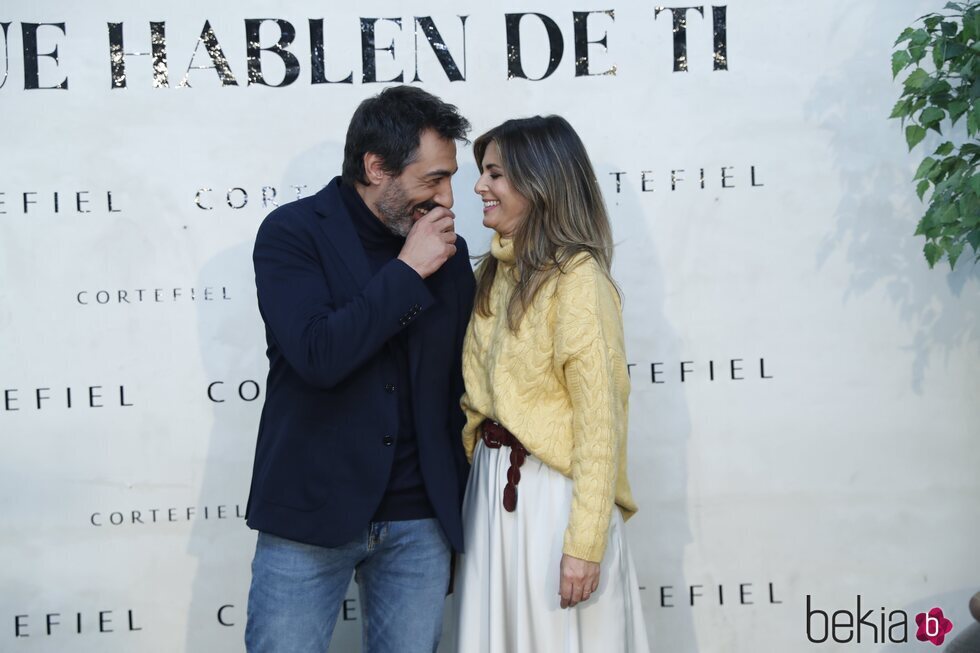 Nuria Roca y Juan del Val, muy cómplices en la presentación de la colección 'Que hablen de ti' de Cortefiel